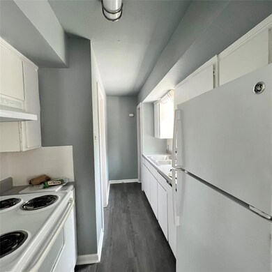 305 S Preston St unit A, Ennis, TX 75119 - photo 6