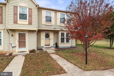 13928 Winding Ridge Ln, Centreville, VA 20121 - photo 3