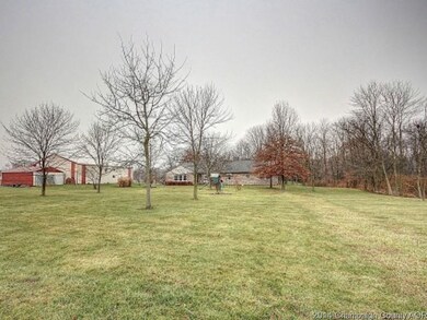 303 S White Oak St, Camargo, IL 61919 - photo 3