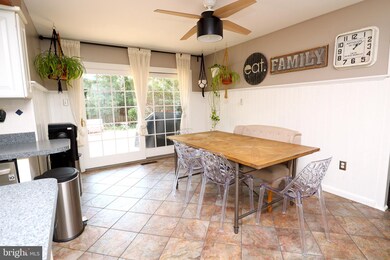 12403 Sarah Ln, Bowie, MD 20715 - photo 5