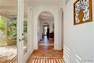 Arch walkways
