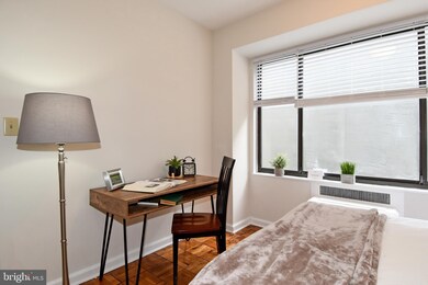 General Scott Apartments unit 715, Washington, DC 20036 - photo 5