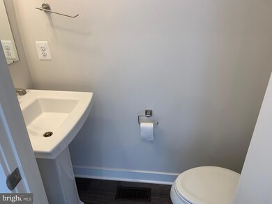 18106 Red Cedar Rd, Dumfries, VA 22026 - photo 4