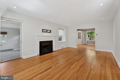 907 Nicholson Rd, Wynnewood, PA 19096 - photo 2