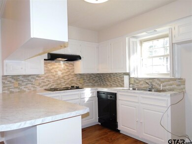 3702 3702 Colony Park, Tyler, TX 75701 - photo 2