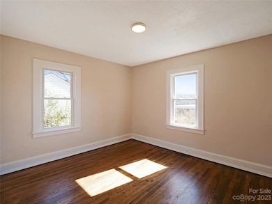 911 E Front St, Statesville, NC 28677 - photo 7