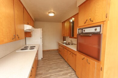 710 712 Miller Ave Tillamook OR-06