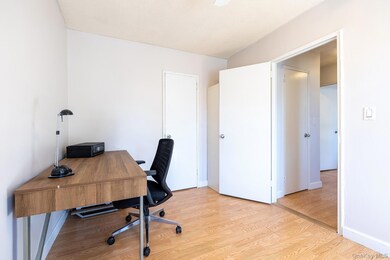 260 Church St unit 3E3, White Plains, NY 10603 - photo 5