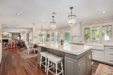 419 Glenchester Dr, Houston, TX 77079 - photo 3