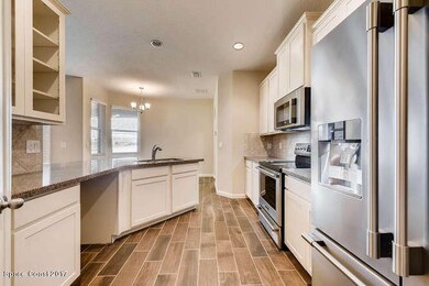 Cottonwood B-small-005-11-Kitchen-666x44