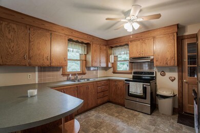 34 Norton Rd, Kittery, ME 03904 - photo 4