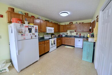 6- Kitchen