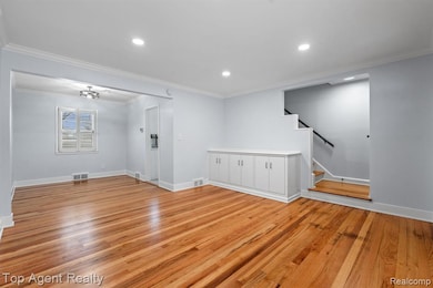 1724 Graefield Rd, Birmingham, MI 48009 - photo 5