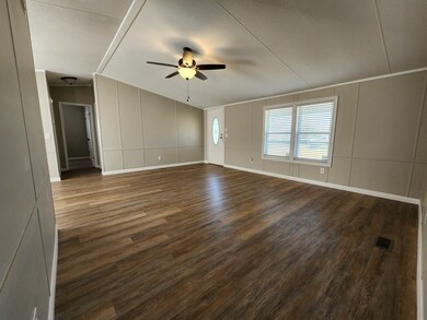 109 Fern Ct, Fitzgerald, GA 31750 - photo 6