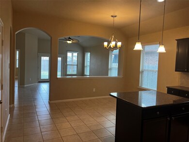 330 Kendall Crest Dr, Alvin, TX 77511 - photo 7