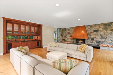 Living room with wet bar