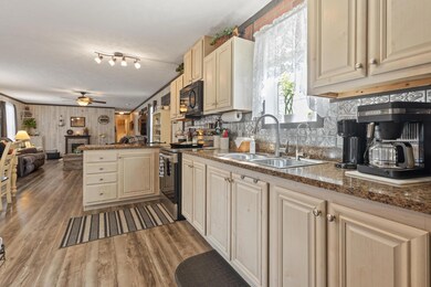 12-Kitchen