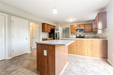 3899 Woods Bay Ln, Plainfield, IN 46168 - photo 3