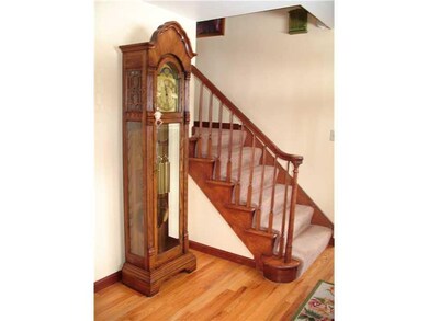 Entry/Foyer.