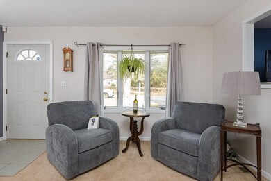 27 Monroe Rd, Hanover, MA 02339 - photo 2