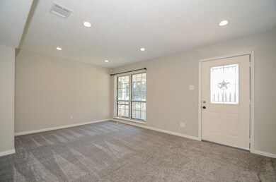 810 Frazer Ln, Houston, TX 77038 - photo 6