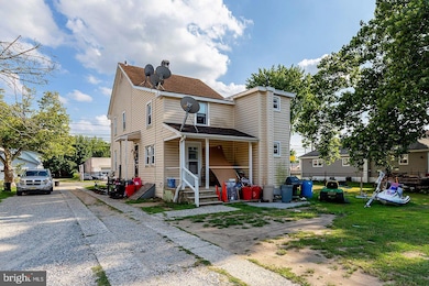 441 W Broad St, Paulsboro, NJ 08066 - photo 2