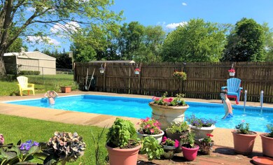 41st St pool 1