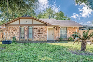 843 Marcolin St, Houston, TX 77088 - photo 6