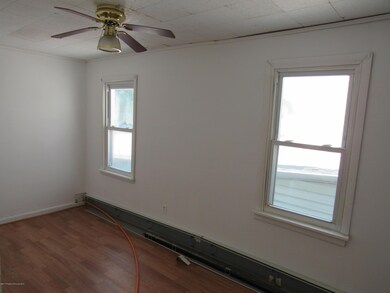 620 Maple St, Scranton, PA 18505 - photo 7