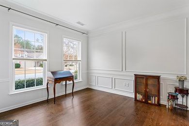 135 Crape Myrtle Dr, Griffin, GA 30223 - photo 5