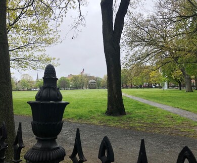 23 Andrew St, Salem, MA 01970 - photo 4