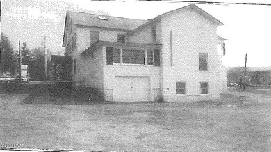 309 E Harford St, Milford, PA 18337 - photo 2