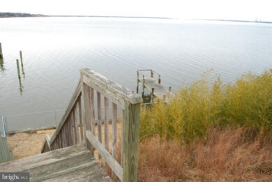 111 Riverview Cir, Colonial Beach, VA 22443 - photo 5