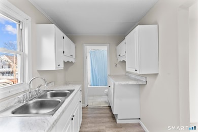 426 Poplar St, New Haven, CT 06513 - photo 2