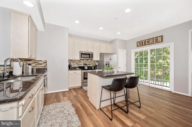 10307 Lantern Ln, Hagerstown, MD 21740 - photo 4