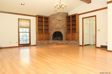 15 Greyledge Dr, Albany, NY 12211 - photo 6