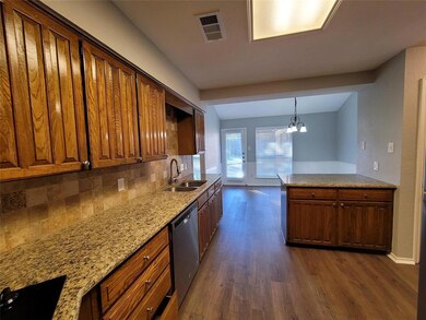 5353 Lynda Ct, North Richland Hills, TX 76180 - photo 7