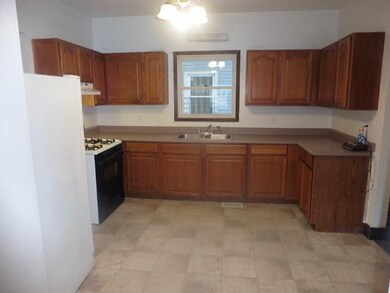 1630 12th St, Des Moines, IA 50314 - photo 5