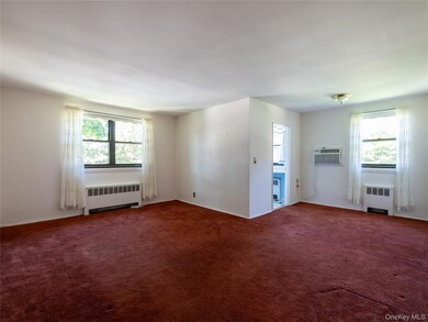 244-16 57th Dr unit 2nd Floor, Little Neck, NY 11362 - photo 2