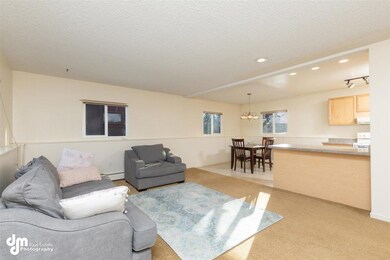 05-Downstairs Living Room 20210401-DW-91