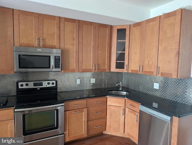 1222 S Harmony St, Philadelphia, PA 19146 - photo 6