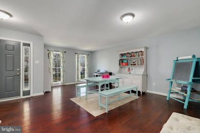 1518 Mckinan Ct, Severn, MD 21144 - photo 3