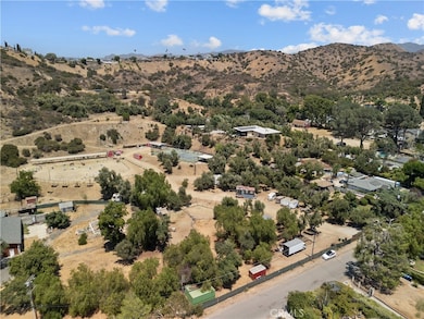 0 Vac Vlc Tuxford unit SR25191720, Sun Valley, CA 91352 - photo 4