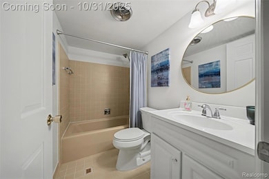 Guest bathroom w/new vanity