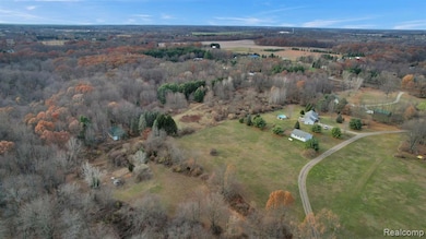 1068 Crocus Trail, Dansville Vlg, MI 48819 - photo 3