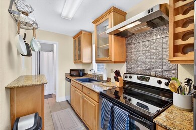 509 29th Ave S unit C, Saint Petersburg, FL 33705 - photo 4