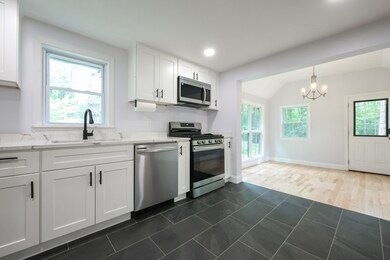 25 Bailey Rd, West Townsend, MA 01474 - photo 6