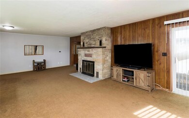 613 Baldwin St, Maxwell, IA 50161 - photo 6