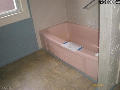 2609 11th St SW, Canton, OH 44710 - photo 2