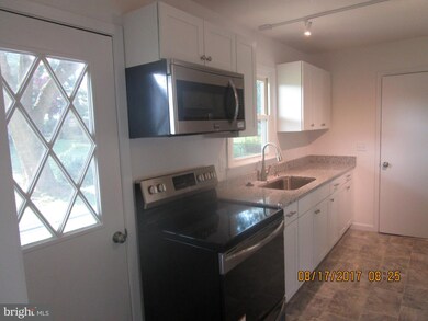 1382 Outer Dr, Hagerstown, MD 21742 - photo 7